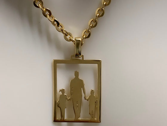 Pingente de Ouro 18k Modelo Familia Pai e Casal de Filhos - Ricca Jewelry