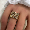 Anel de Ouro 18k Modelo Retangular Vazado e Trabalhado com Cortes Diamantados - Ricca Jewelry