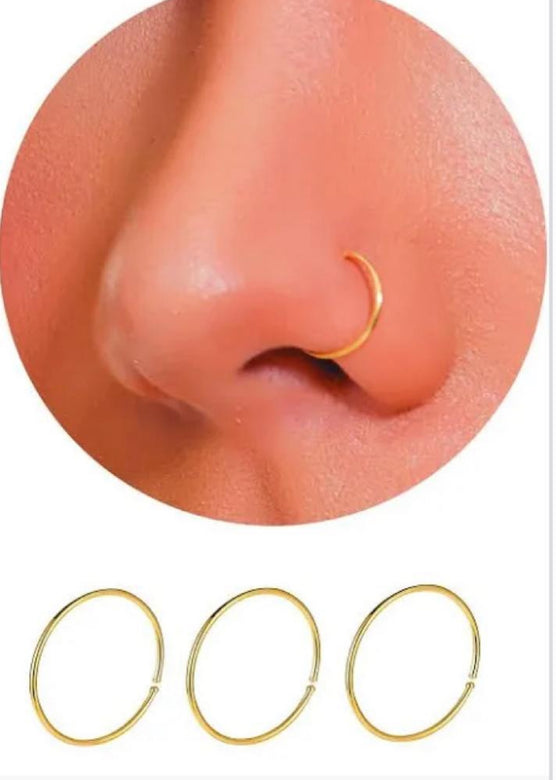 Piercing de Ouro 18k Modelo Argola / Tiny 18K Yellow Gold Nose Hoop Piercing - Ricca Jewelry