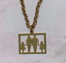  Pingente de Ouro 18k Modelo Casal e duas Filhas / 18k Gold Family Pendant - Couple and Two Daughters - Ricca Jewelry