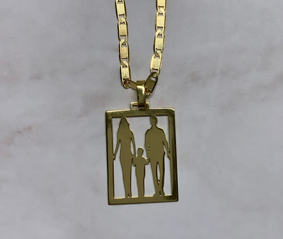 Pingente de Ouro 18k Modelo Familia Casal com 1 Menino / 18k Gold Family Model Pendant - Laser Precision and Eternal Love - Ricca Jewelry