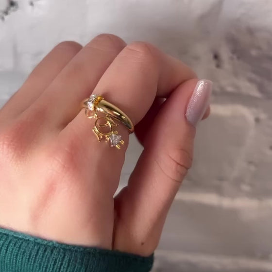 Anel de Ouro 18k com Zircônia em Gota Modelo Menina / 18k Gold Ring with Drop Zirconia Girl Model
