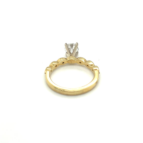 Anel em Ouro 18k com Diamante Central de 0.75Ct e 6 diamantes de 1.3mm - Ricca Jewelry