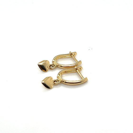 Brinco em Ouro 18k Argola com Pingente de Coração / 18k Gold Hoop Earring with Heart Pendant - Ricca Jewelry