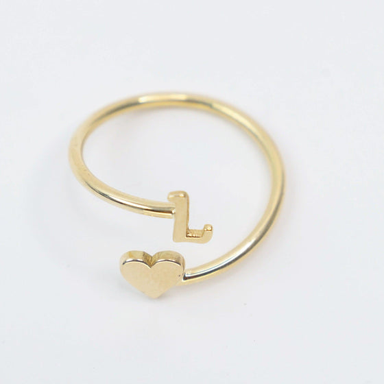 Anel em Ouro 18k Modelo Letra e Coraçao / 18k Gold Letter and Heart Model Ring - Ricca Jewelry