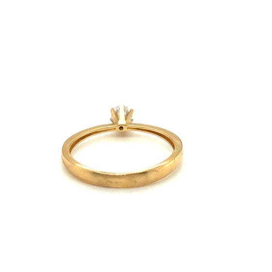 Anel Solitário de Ouro 18k com Zircônia 4mm - Aro Reto/ 18k Gold Solitaire Ring with Zirconia 4mm- Straight Hoop - Ricca Jewelry