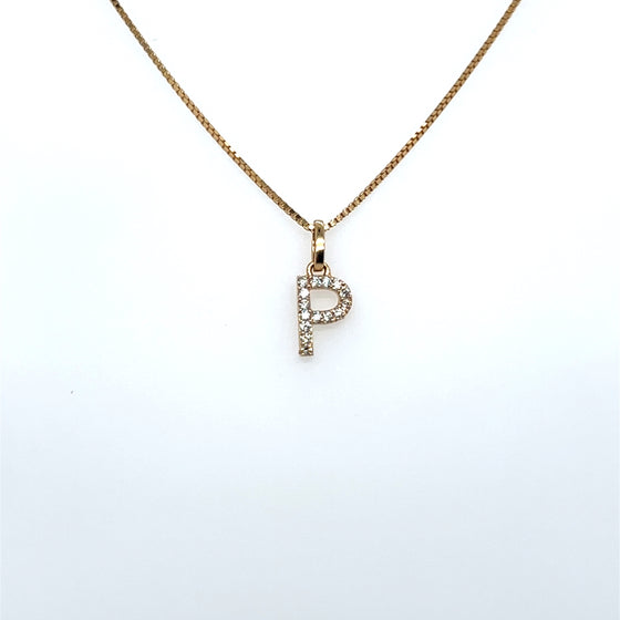 Pingente de Ouro 18k Modelo Letra P com 15 Diamantes / 'P' Letter Pendant in 18k Gold with Diamonds - Ricca Jewelry